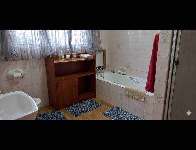 3 BEDROOM HOUSE FOR SALE IN THREE RIVERS EAST